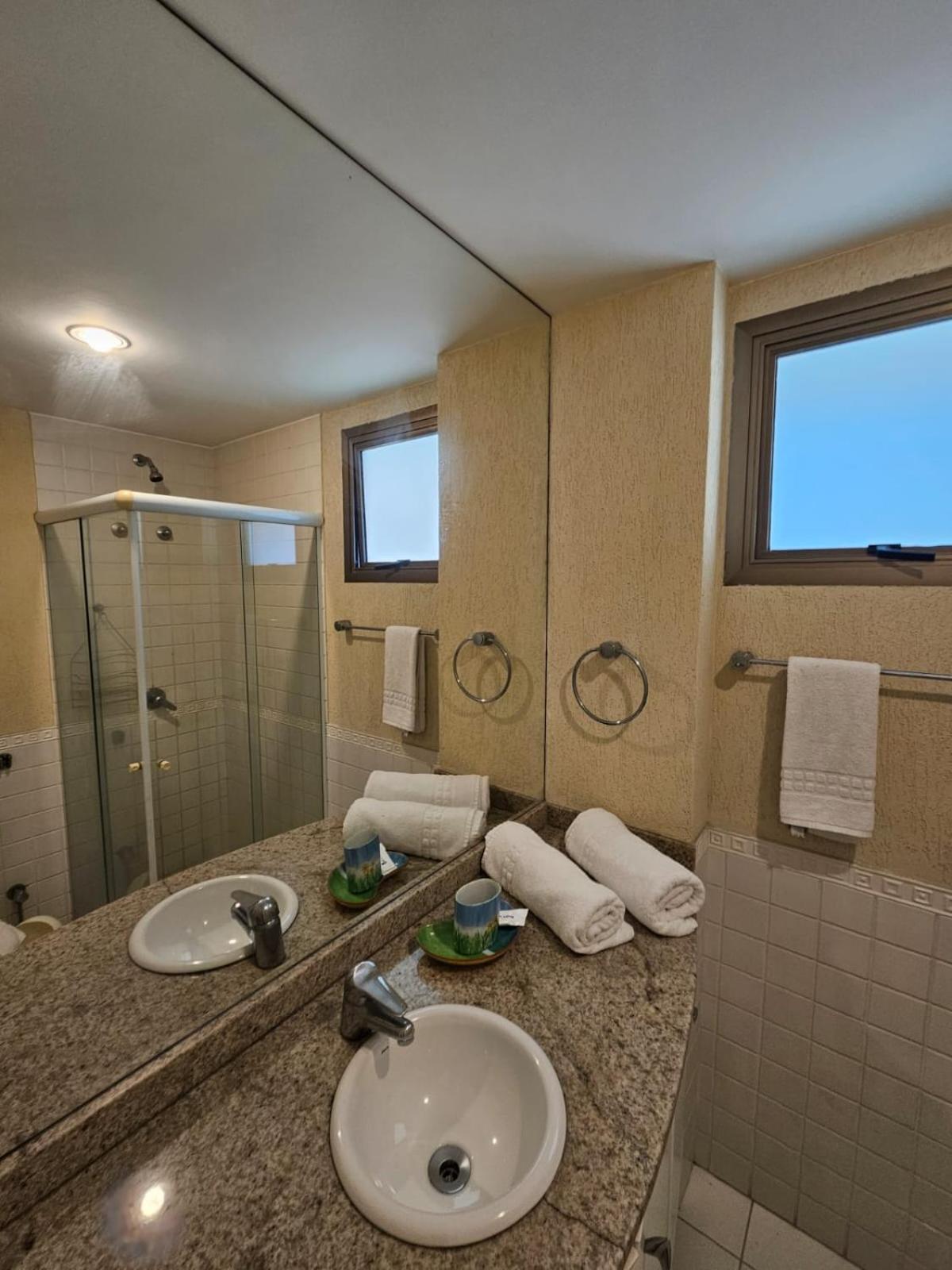 Lobie Copacabana Apartment